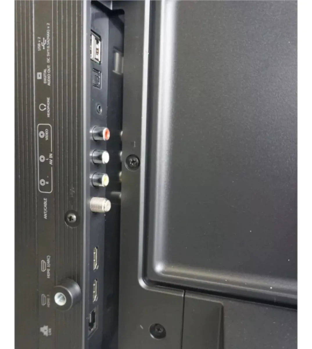 Pantalla 43 Pulgadas Hisense 43H4030F3 RokuTV Full HD