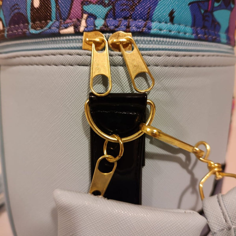 Bolsa De Mano De Stitch En Forma De Cilindro Con Correa Azul Hecha en México.