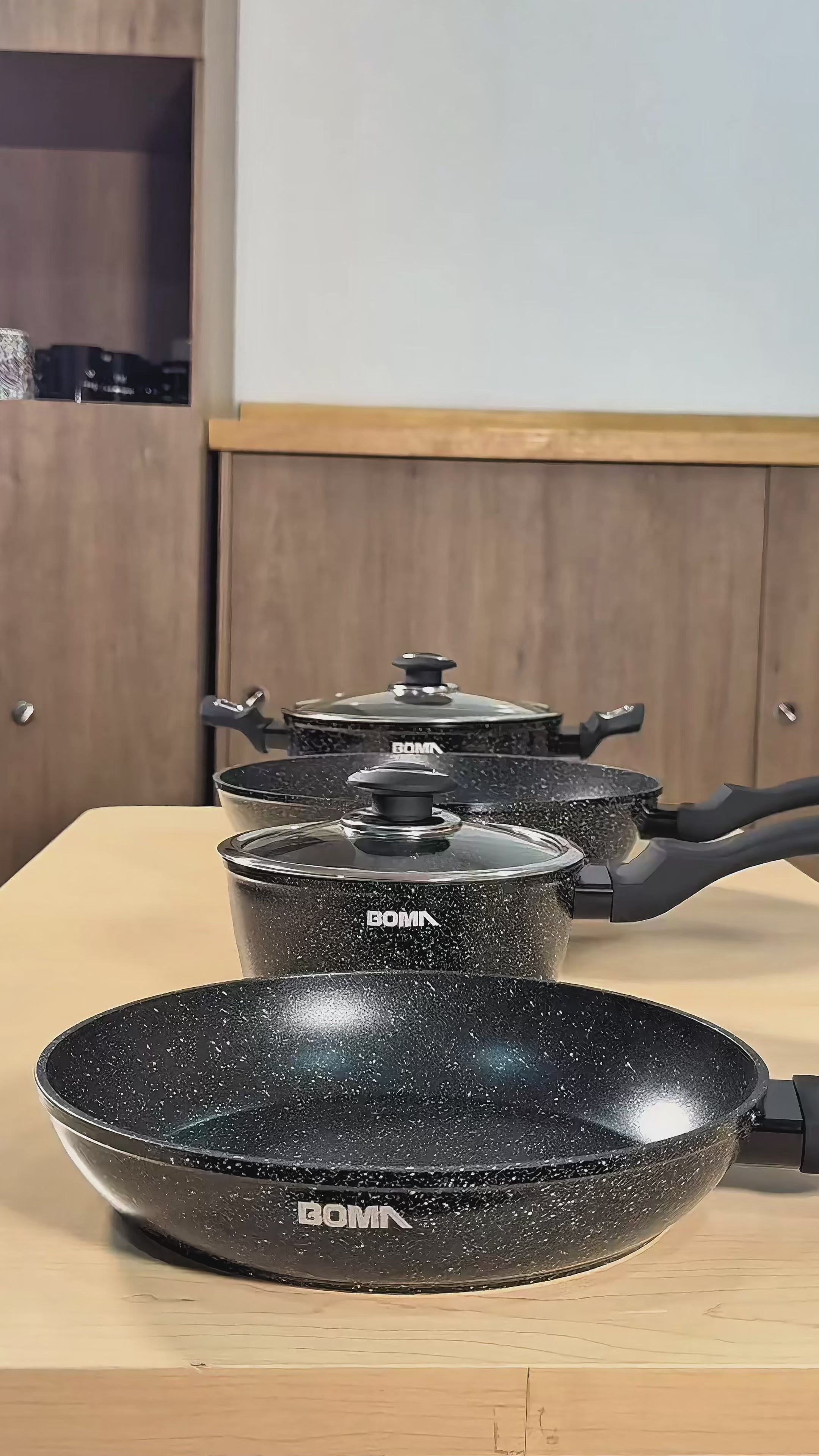 Batería de cocina Boma | 8 piezas ergonómico antiadherente de alta calidad BM-K8N